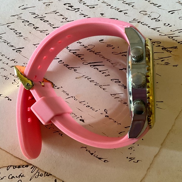 MICHAEL KORS Ladies Pink and Gold Tone Analog Watch - Picture 11 of 13